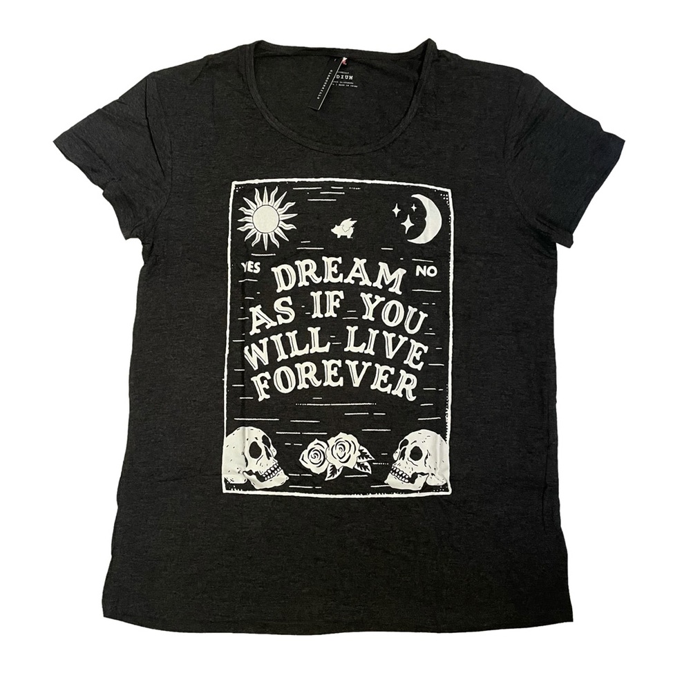 BRAND NEW Graphic Tee